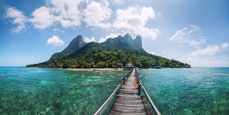 Paradiesische Insel Pulau Tioman - Malaysien, im blauen Tageslicht